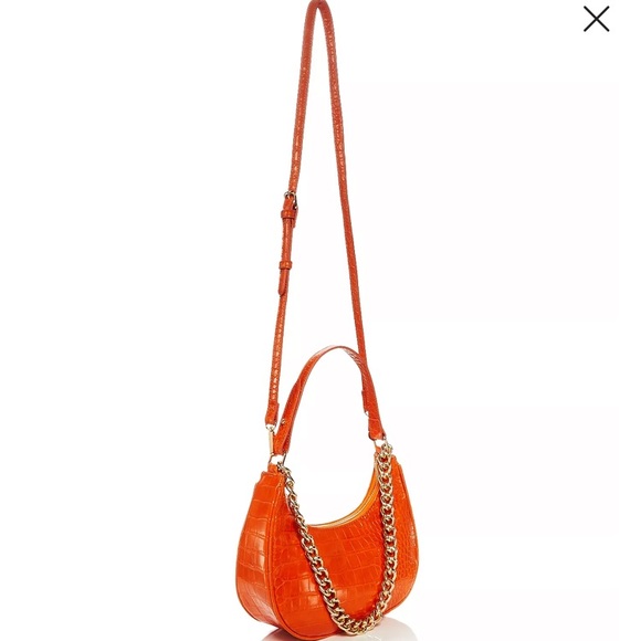 Aqua shoulder bag in orange the bag can also be worn as a crossbody. - Picture 2 of 7